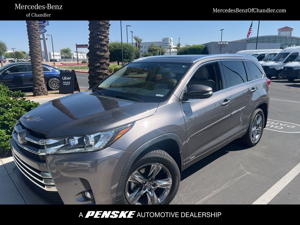 2019 Toyota Highlander Limited Hero Image