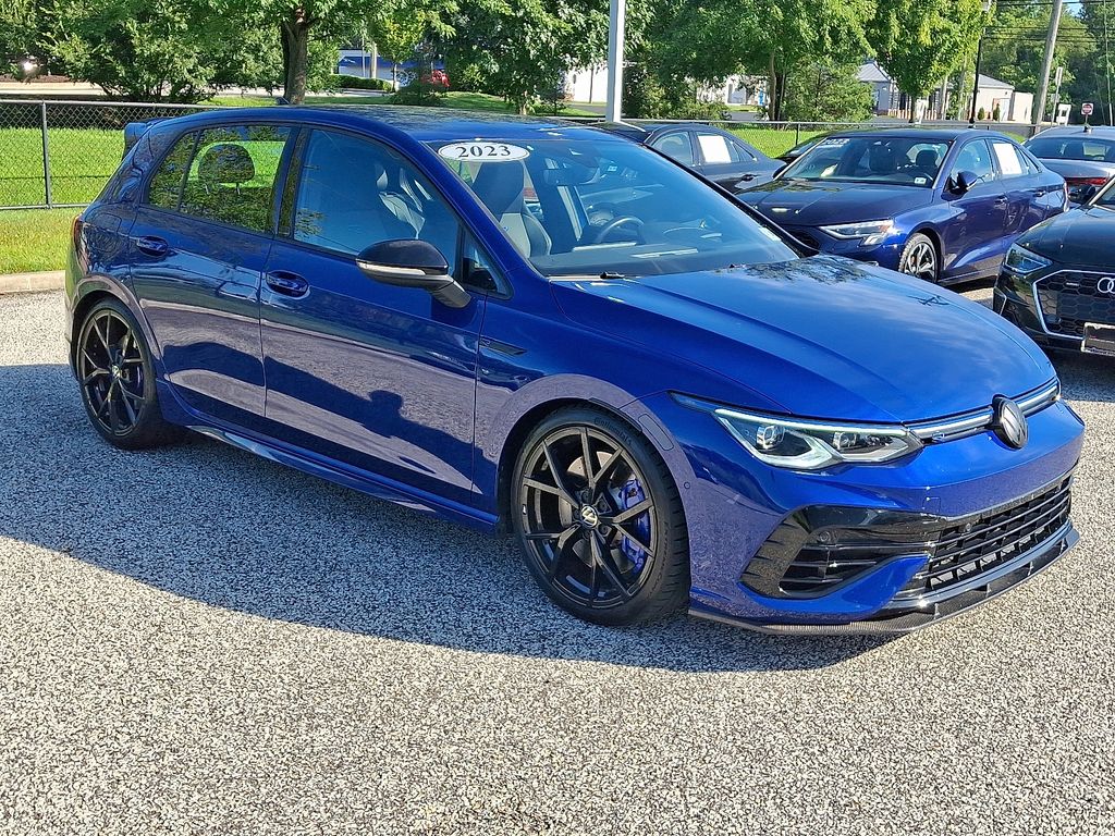 Thumbnail: 2023 Volkswagen Golf - 3