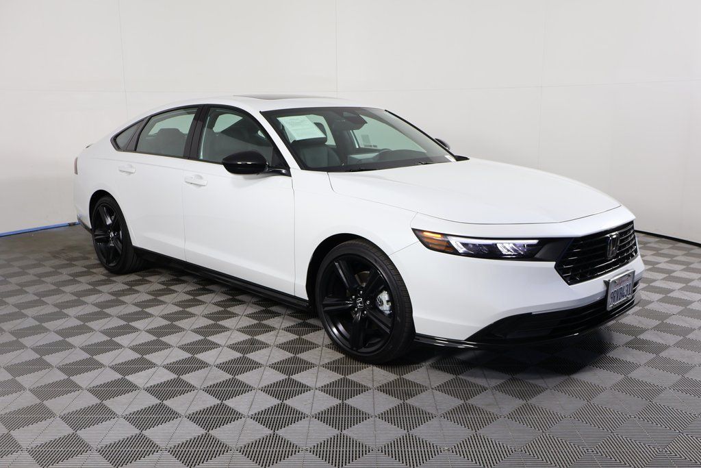 Thumbnail: 2025 Honda Accord - 3