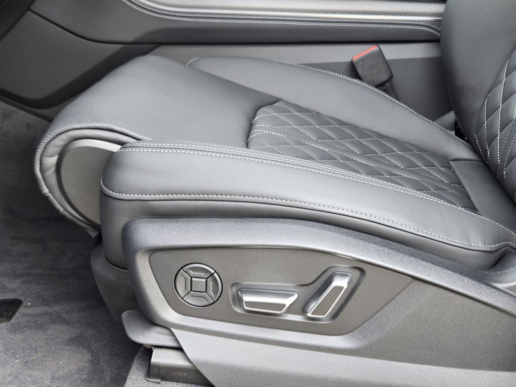 new 2026 Audi SQ7 car, priced at $102,645