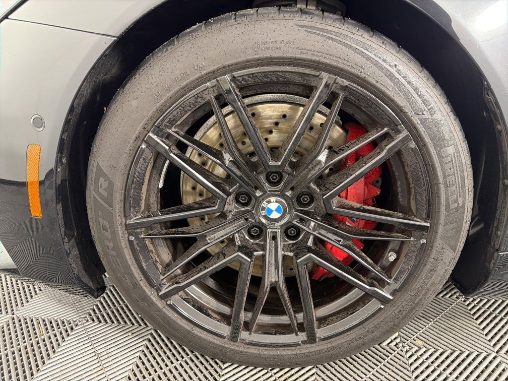 Thumbnail: 2025 BMW M5 - 11