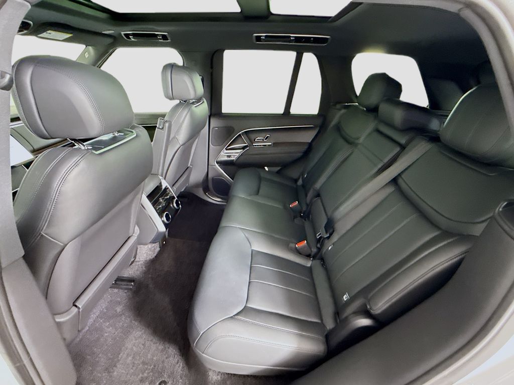 Thumbnail: 2026 Land Rover Range Rover - 21
