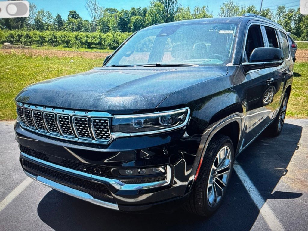 Diamond Black Crystal Pearlcoat 2024 Jeep Grand Wagoneer SUV / Crossover Four-Wheel Drive 8-Speed Automatic
