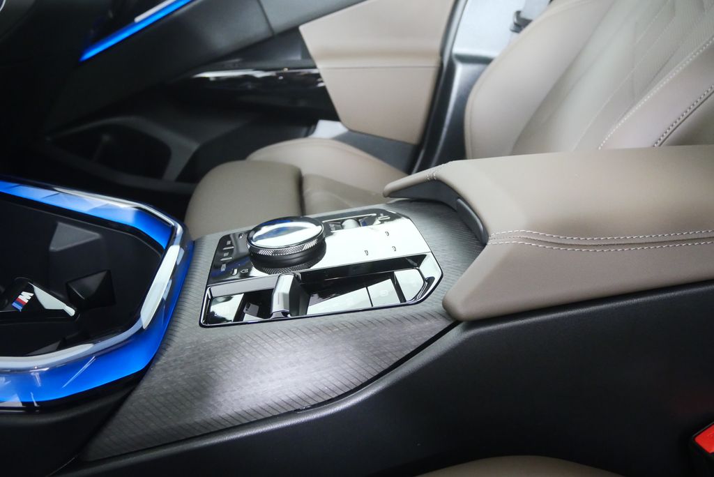 Thumbnail: 2026 BMW X3 - 21