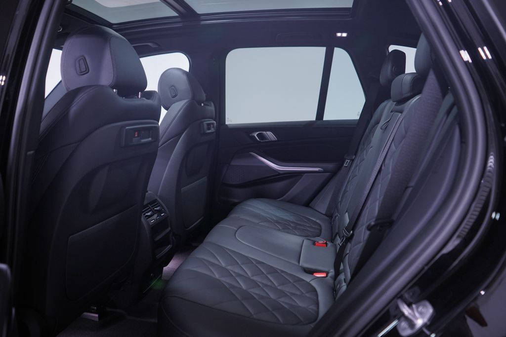 Thumbnail: 2023 BMW X5 - 9