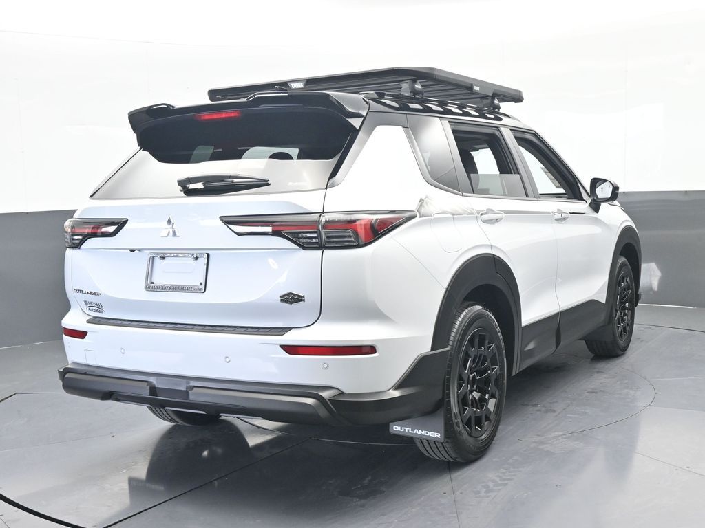 New 2026 White / Black Mitsubishi Trail Edition image 5