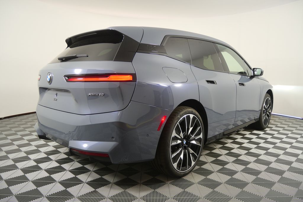 Thumbnail: 2026 BMW iX - 3