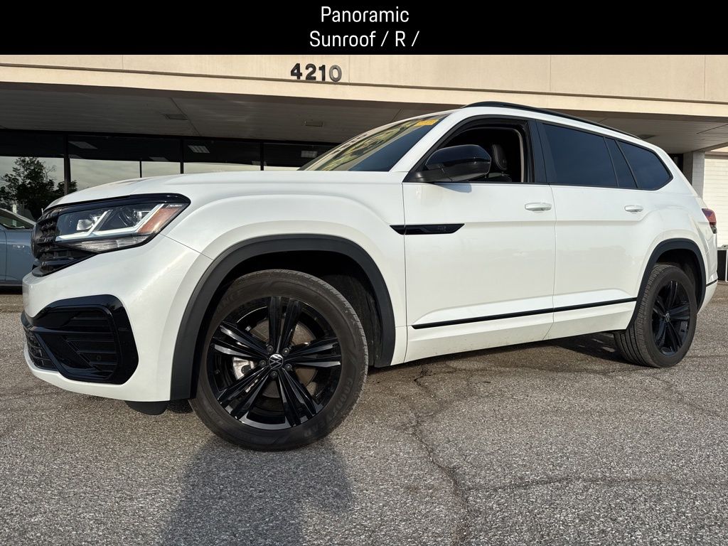 Pure White 2023 Volkswagen Atlas 3.6L SEL R-Line Black 4Motion AWD SUV / Crossover All-Wheel Drive 8-Speed Automatic