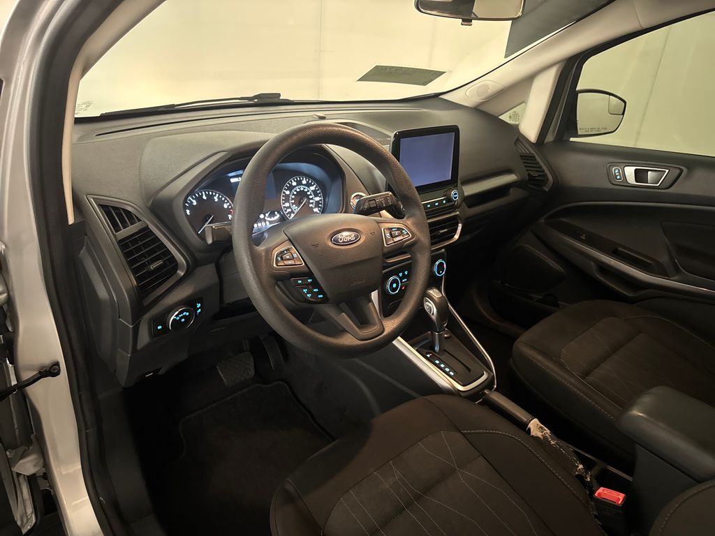 Certified Used 2021 Silver Ford SE image 5