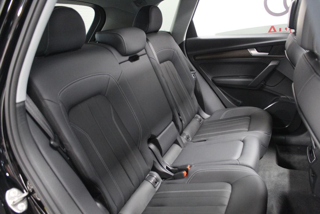 Thumbnail: 2023 Audi Q5 - 27