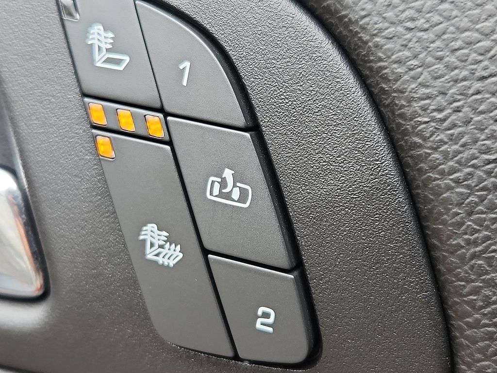 2013 Chevrolet Tahoe LT 23