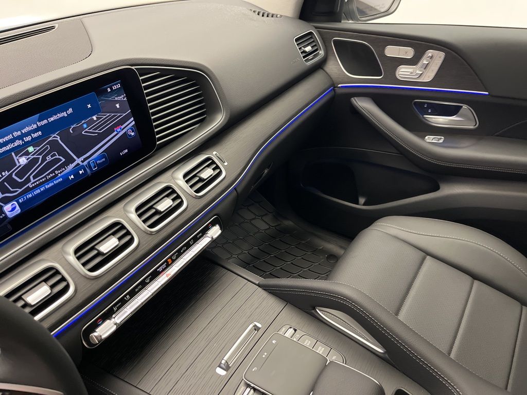 Thumbnail: 2026 Mercedes-Benz GLE - 21