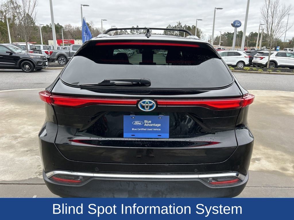 2022 Toyota Venza XLE