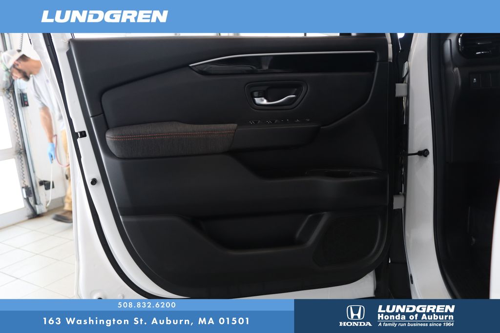 Used 2025 Honda Pilot SUV