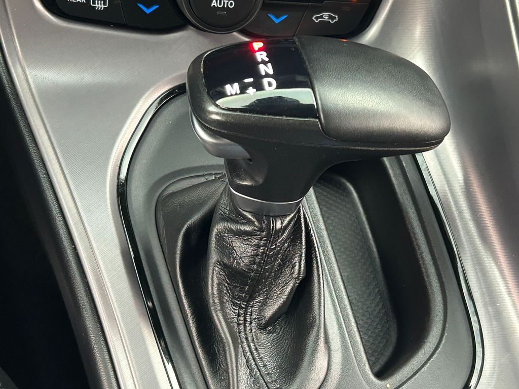 Used 2023 B5 Blue Pearlcoat Dodge R/T image 21