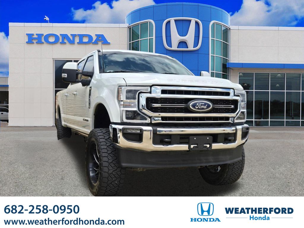 White Metallic 2021 Ford F-250 Super Duty Pickup Truck Four-Wheel Drive Automatic