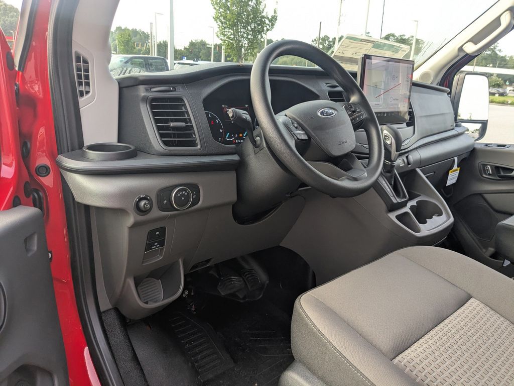 2025 Ford Transit 350 HD