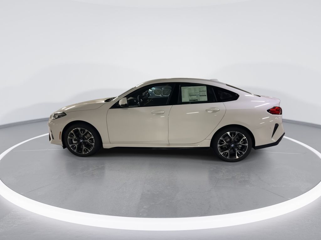 Thumbnail: 2026 BMW 2 Series - 5