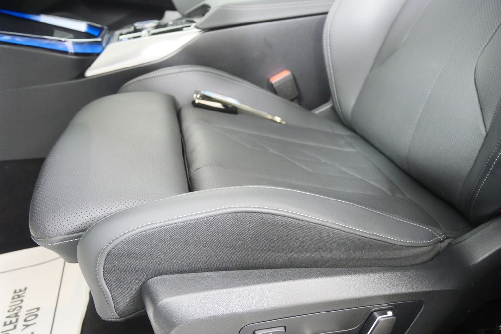 Thumbnail: 2025 BMW X3 - 10