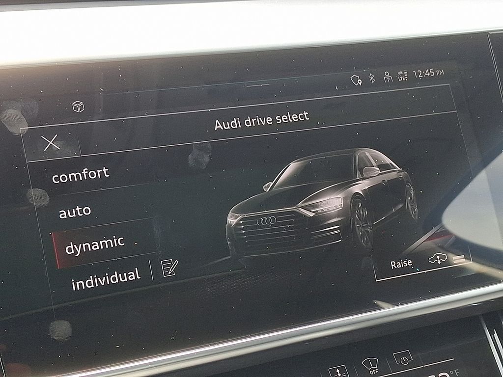 2022 Audi S8 4.0T 25