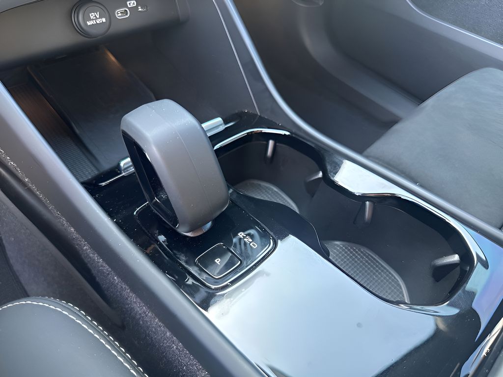 Used Car 2023 Volvo Xc40 Recharge Pure Electric  Ultimate For Sale Under $35,000 In Austin, Texas