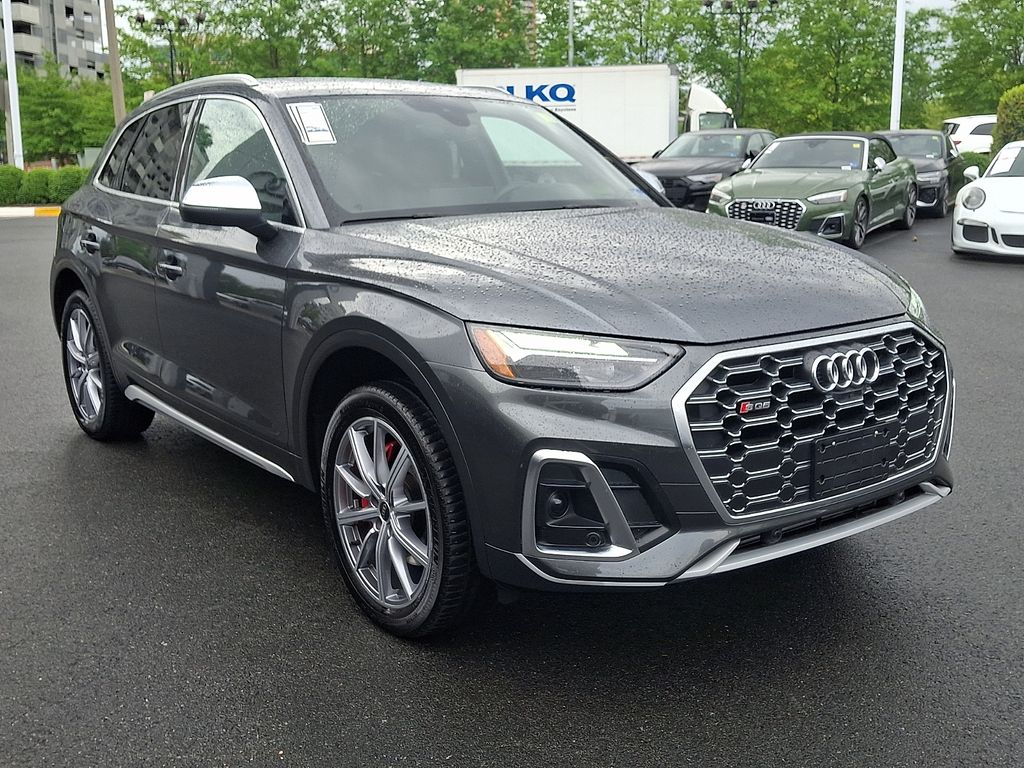 Thumbnail: 2025 Audi SQ5 - 3