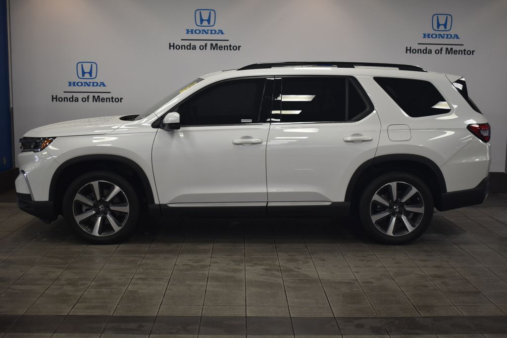 Thumbnail: 2023 Honda Pilot - 4
