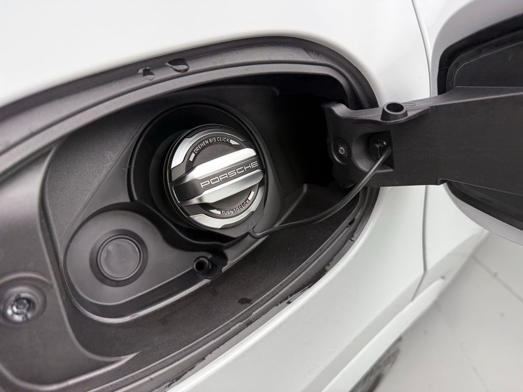 Thumbnail: 2026 Porsche Cayenne - 32