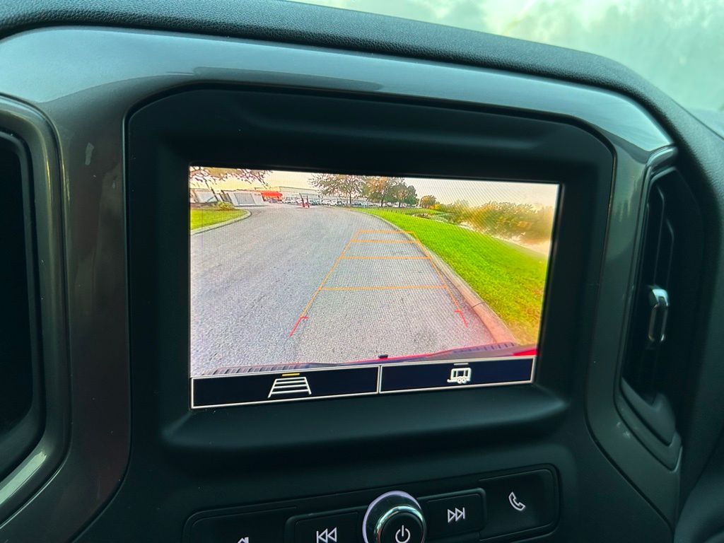 Thumbnail: 2022 Chevrolet Silverado 1500 - 24