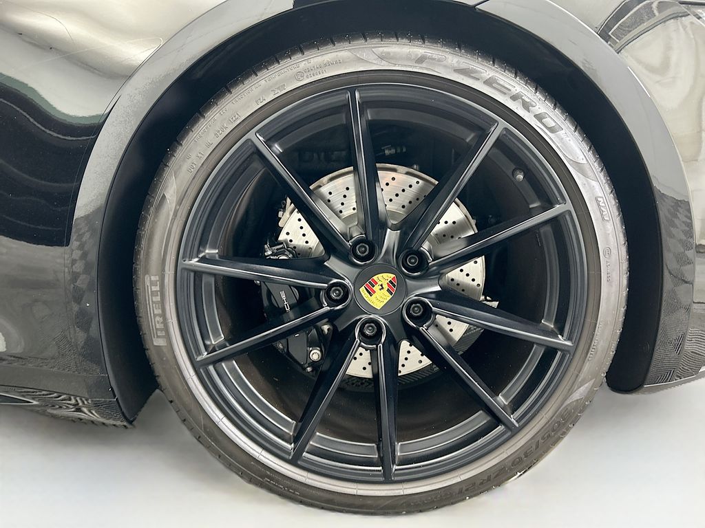 Thumbnail: 2021 Porsche 911 - 28