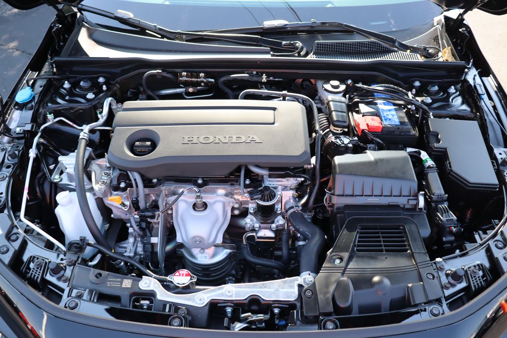 2025 Honda Civic Sport 32