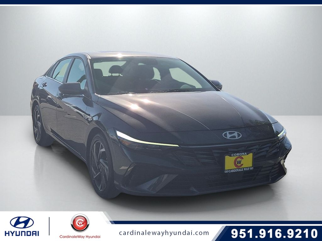 2025 Hyundai Elantra SEL Convenience FWD