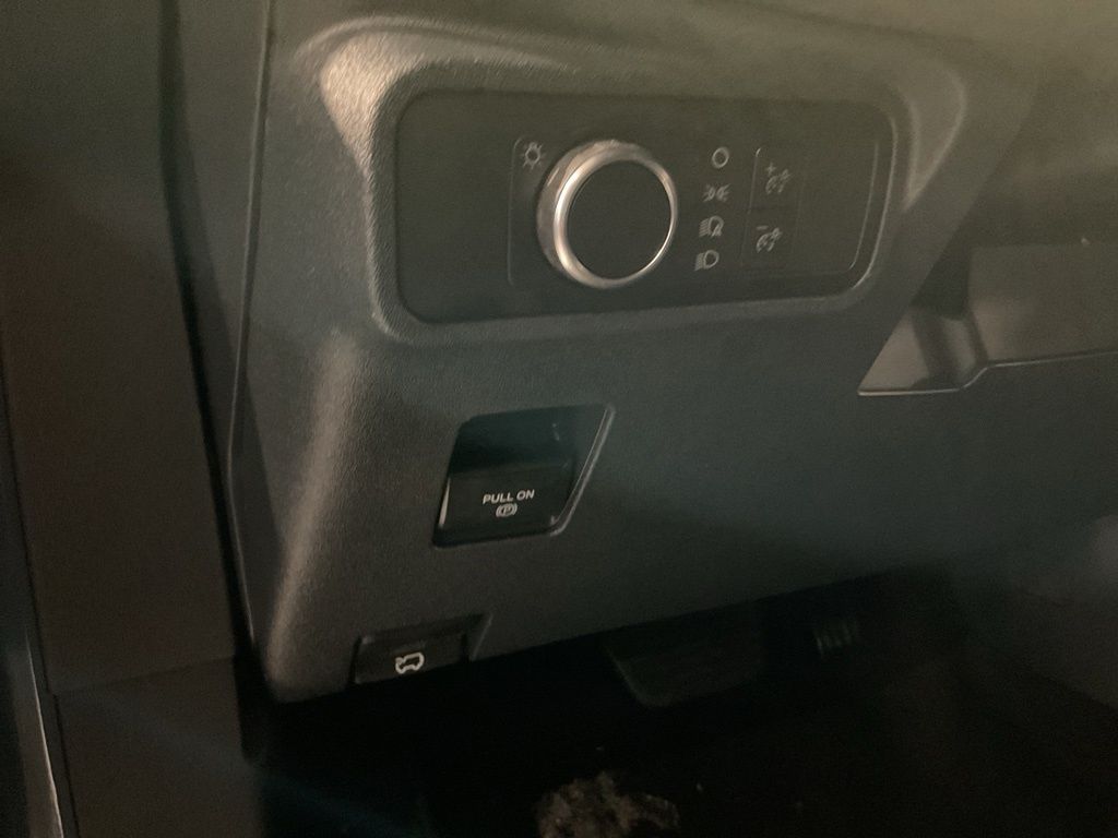 New 2025 Gray Ford Base image 11