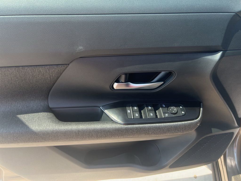2025 Canyon Bronze Metallic Nissan Kicks SV FWD SUV