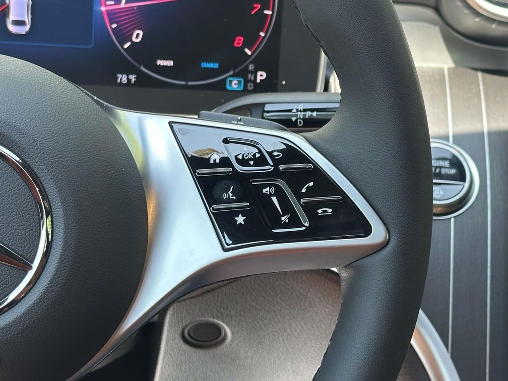 Thumbnail: 2025 Mercedes-Benz C-Class - 12