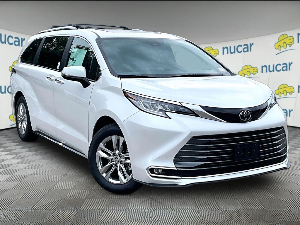 2026 Toyota Sienna — photo 1