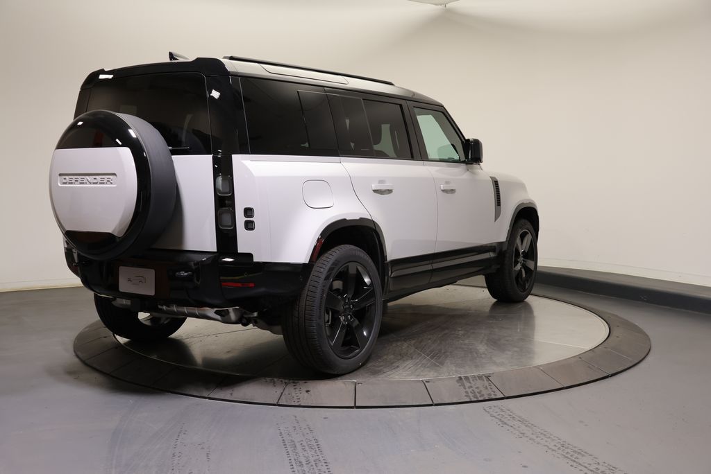 Thumbnail: 2026 Land Rover Defender - 5