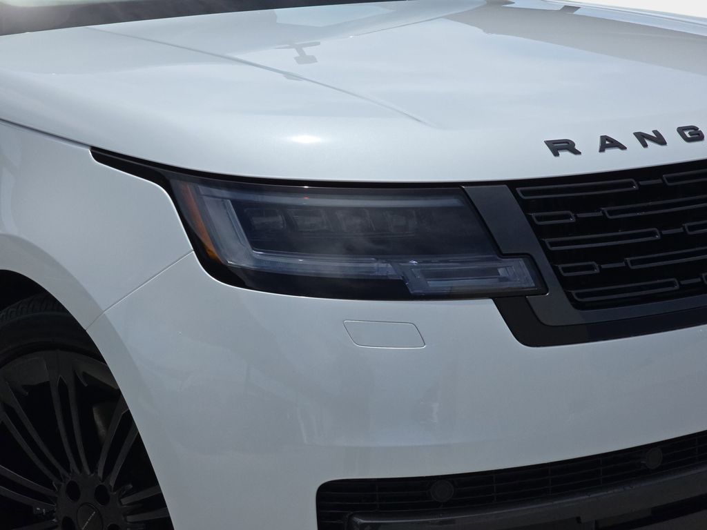 New 2026 White Land Rover SE image 33