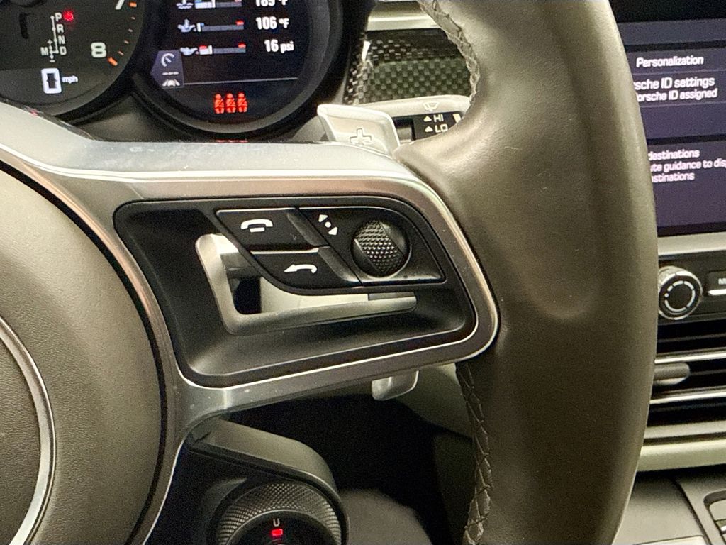 Thumbnail: 2020 Porsche Macan - 15