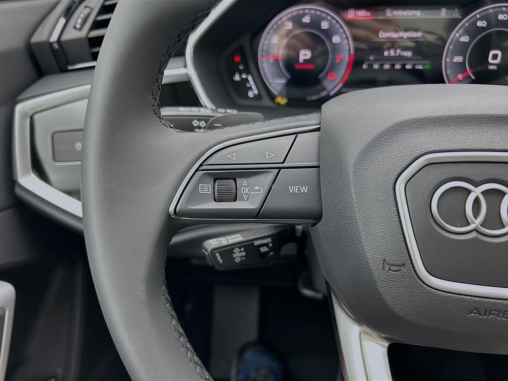 Thumbnail: 2025 Audi Q3 - 11