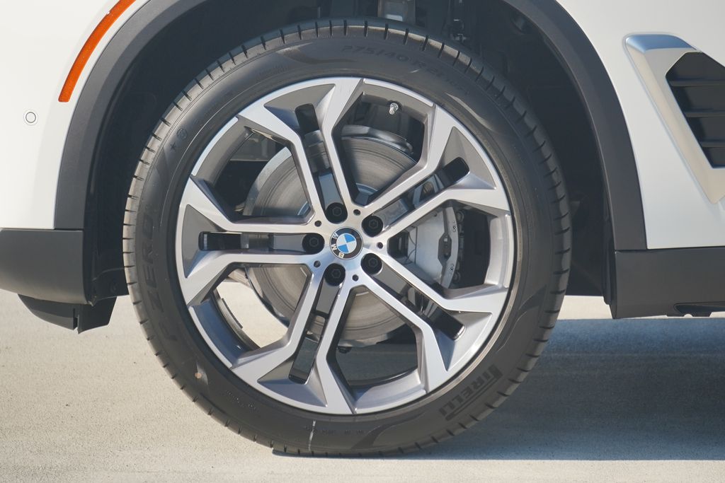 Thumbnail: 2026 BMW X5 - 5