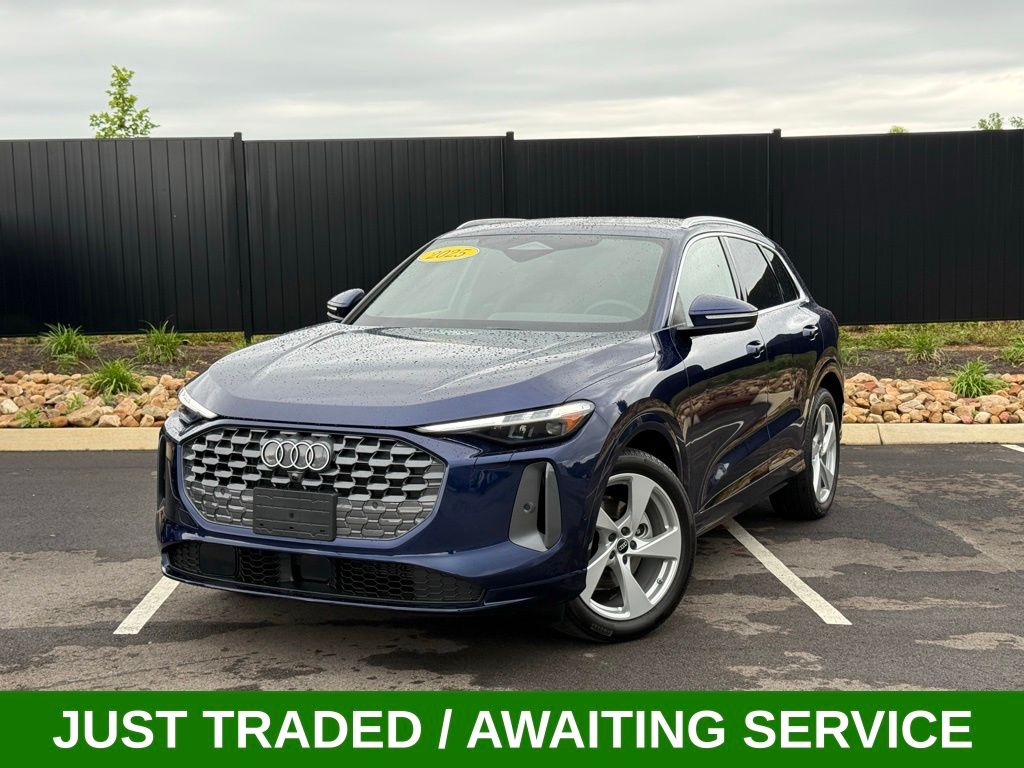 Navarra Blue Metallic 2025 Audi Q5 quattro Prestige 40 TFSI SUV / Crossover All-Wheel Drive 7-Speed Automatic