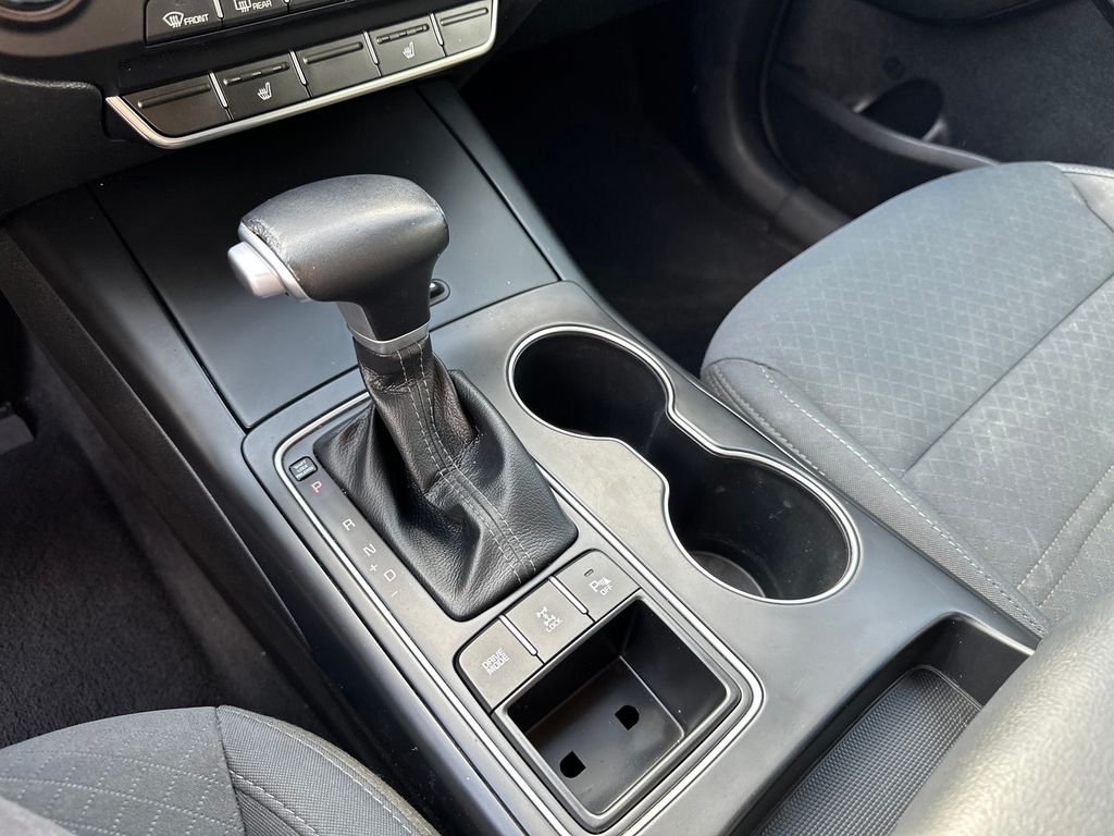 Used 2020 Silver Kia S image 28