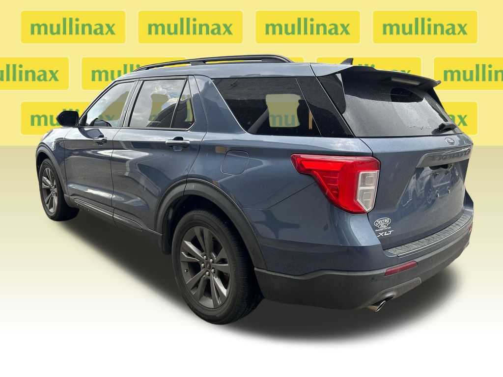 Used 2021 Blue Ford XLT image 3
