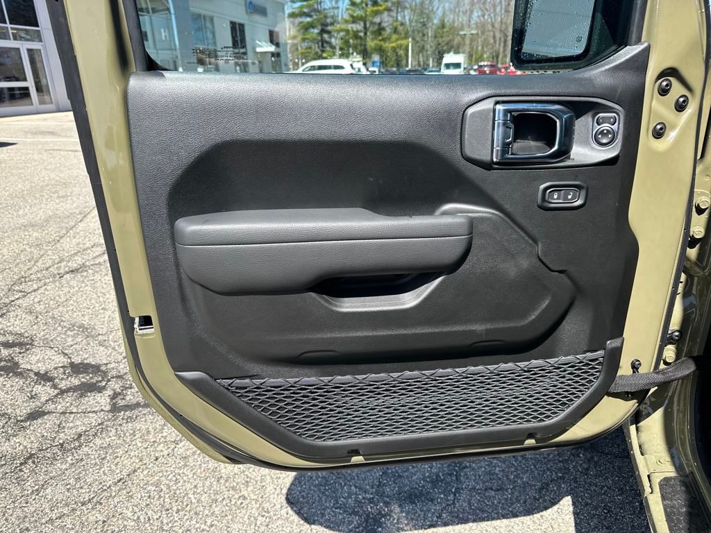 New 2025 Jeep Wrangler SUV