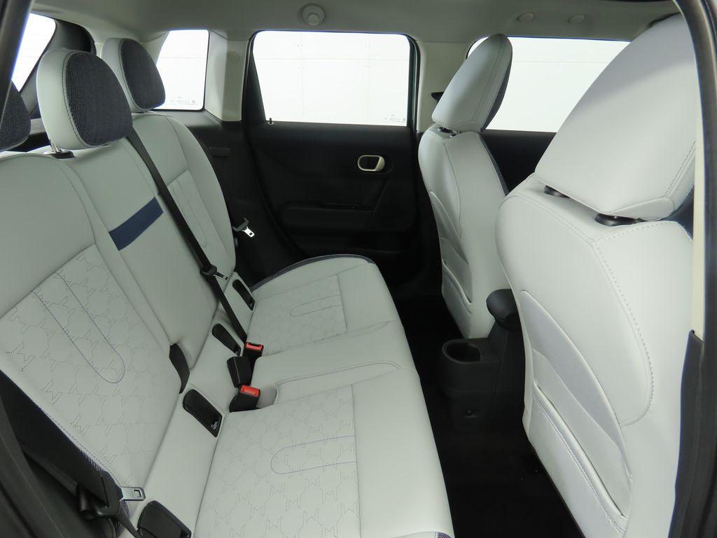 Thumbnail: 2025 MINI Cooper - 25