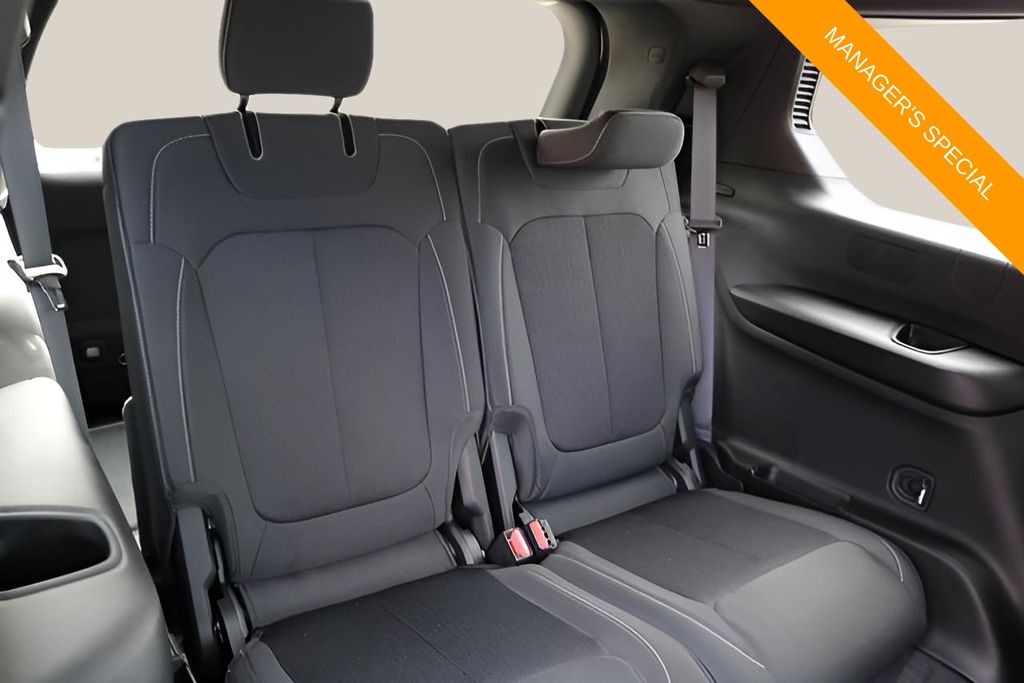 New Car 2025 Jeep Grand Cherokee L  Laredo X For Sale Under $40,000 In Austin, Texas