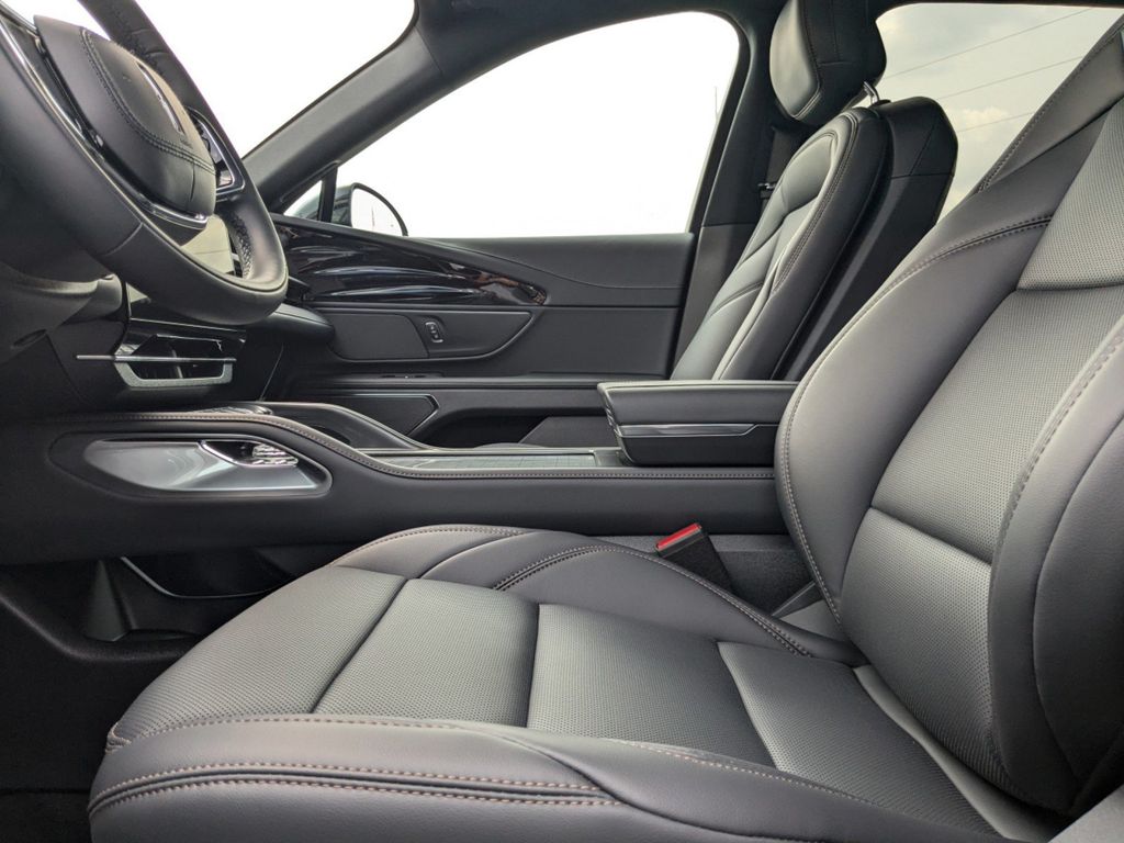2025 Lincoln Nautilus Hybrid Premiere