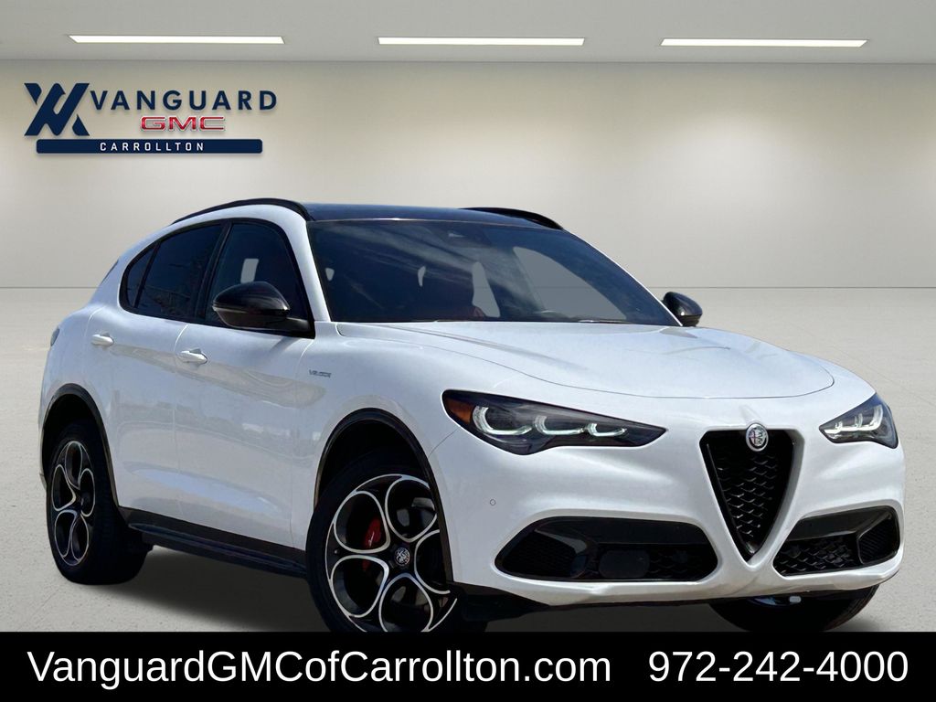 Alfa White 2024 Alfa Romeo Stelvio Veloce AWD SUV / Crossover All-Wheel Drive 8-Speed Automatic