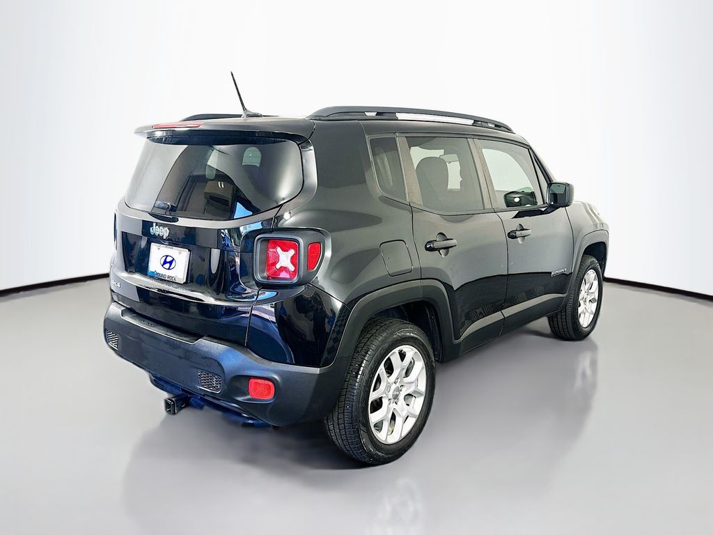 Thumbnail: 2016 Jeep Renegade - 5